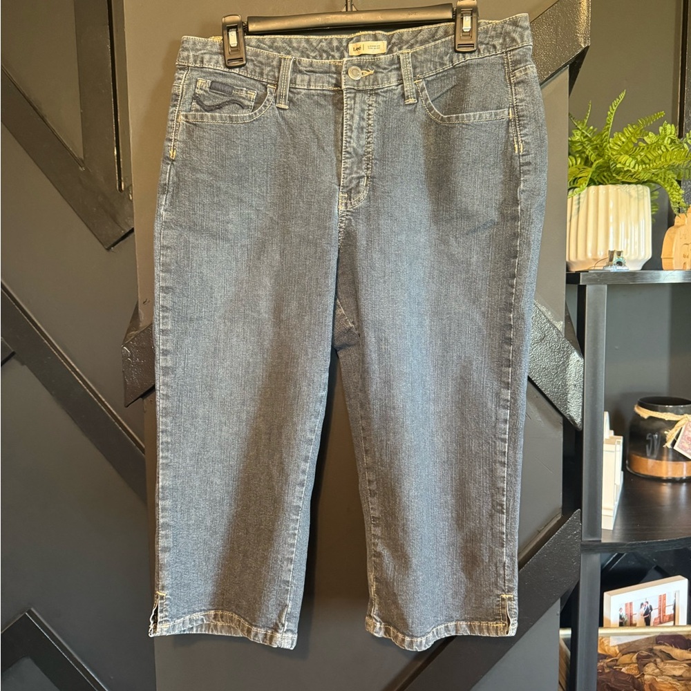 Lee Denim Capris Like New Condition Size 14P Petite